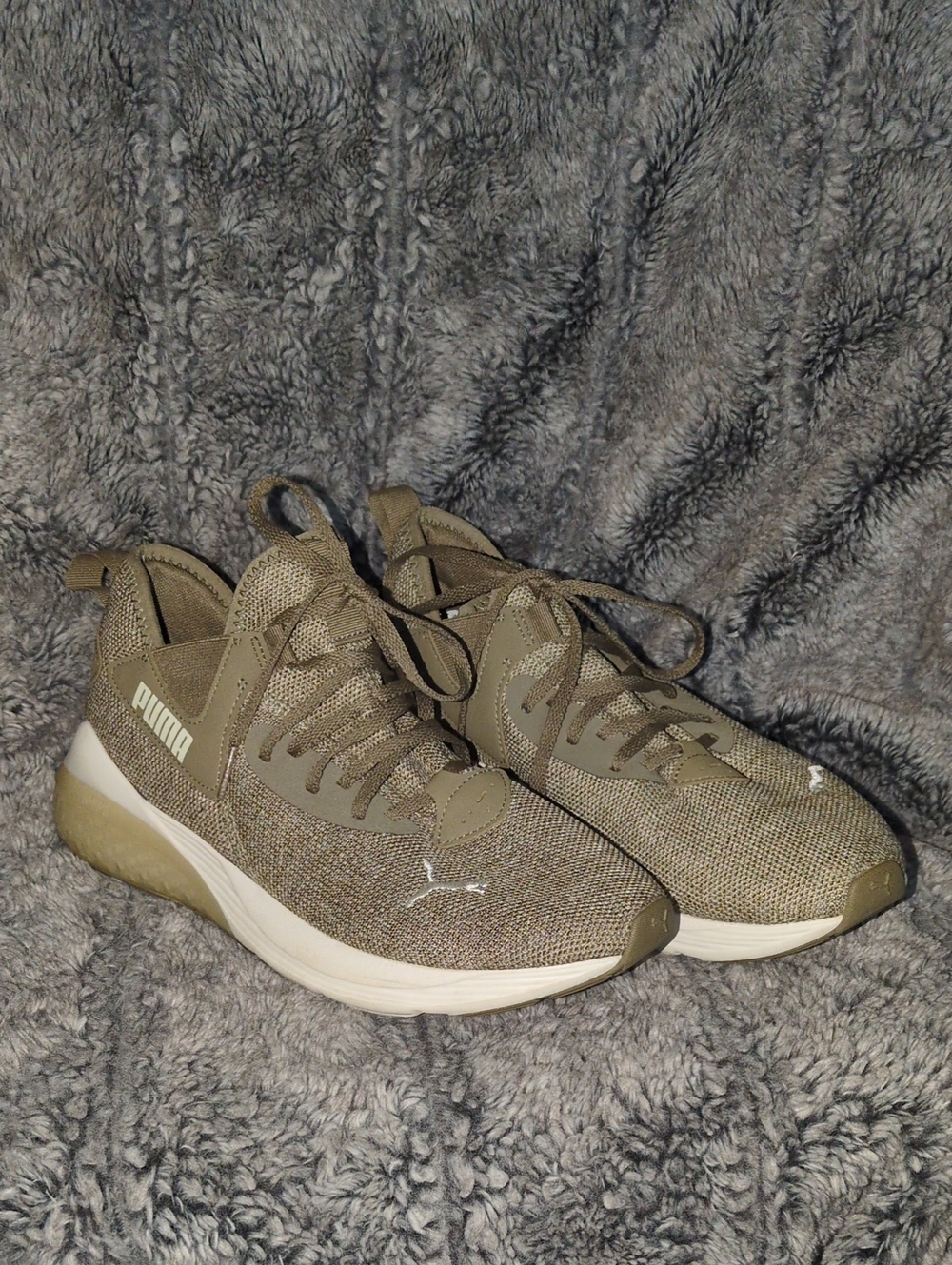 PUMA Men's Cell Vive Luxe Olive Knit Running Shoes Sz 8.5